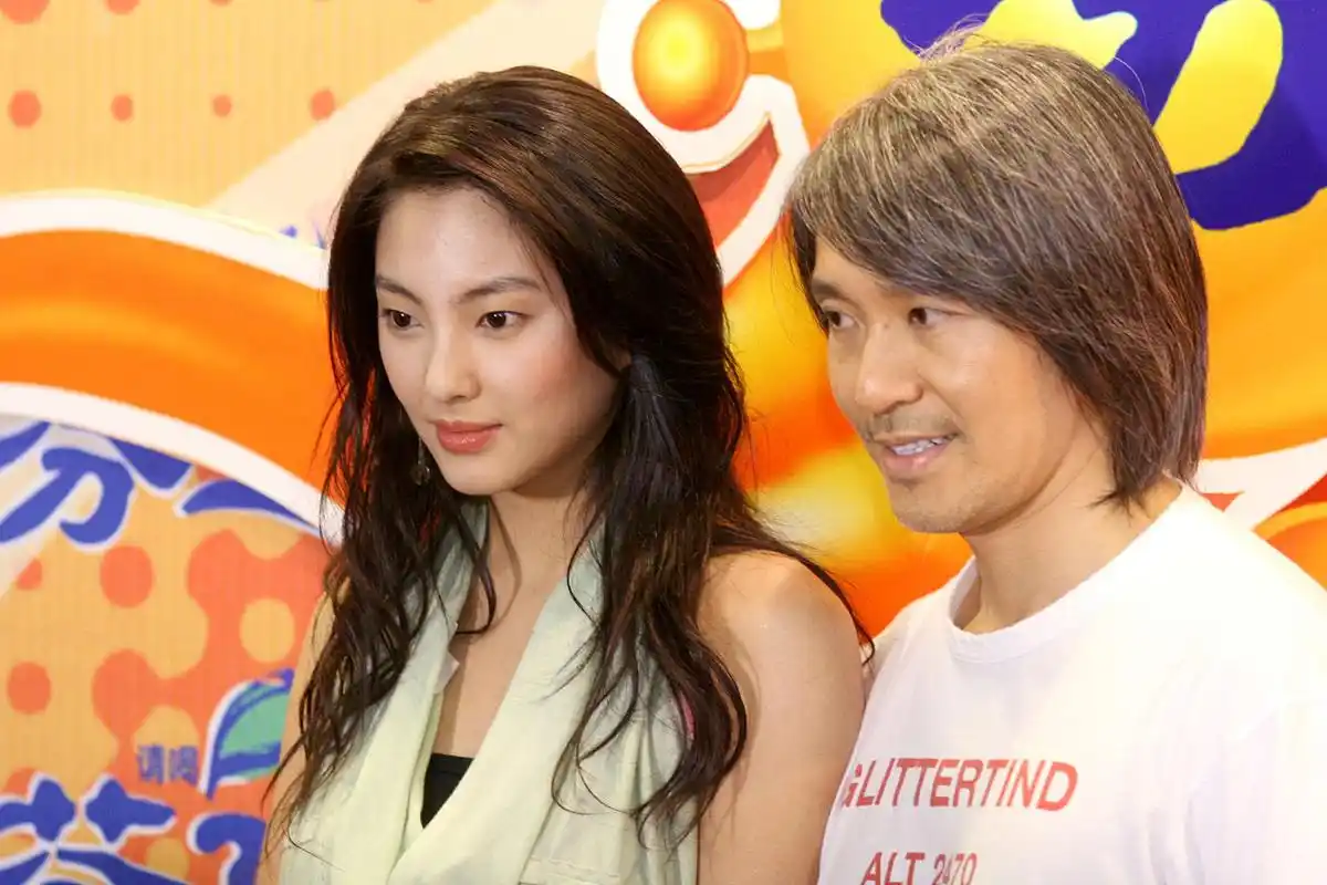 以前的张雨绮好美呀!难怪刚出道就能和周星驰合作!