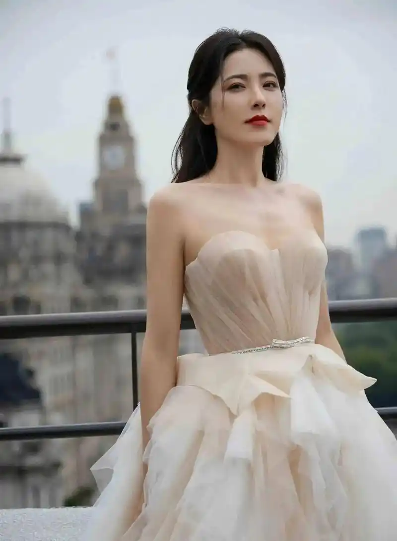 李小冉 2.曾黎 3.左小青 4.