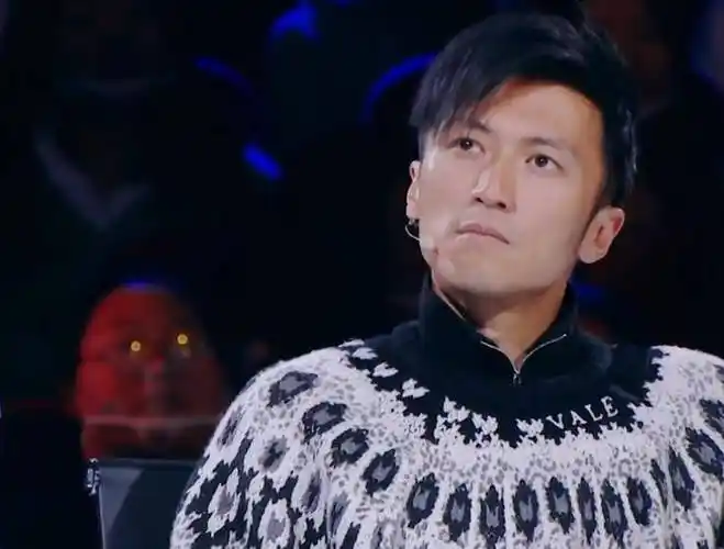 2021年的谢霆锋真的很忙,忙着给两个儿子赚抚养费_王菲_电影_时候