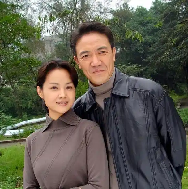 茹萍的女儿奚望嫁演员郭晓然生一女离婚时母亲的心最痛