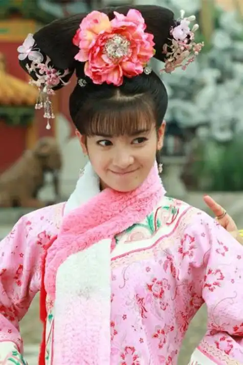 《锦心似玉》女角其他古装造型2:李晟《新还珠格格》