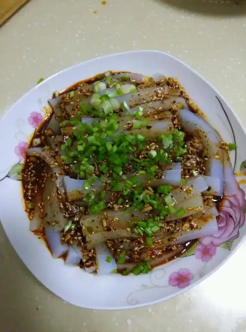 凉拌凉粉的做法