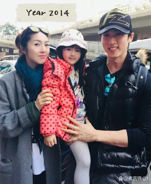 吴尊带着全家人去看杨千嬅演唱会,一眨眼就是十年了,十年前,十年后