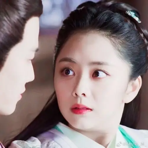 锦衣之下一下夫妇情头