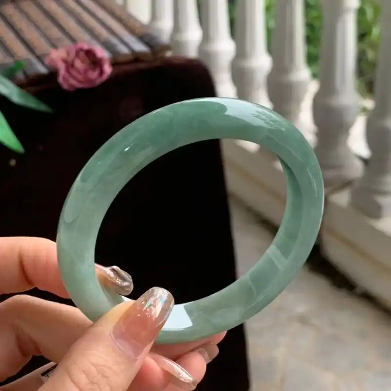 细糯底湖水绿翡翠手镯400米   编号1313号 福利400 正圈61mm-12.