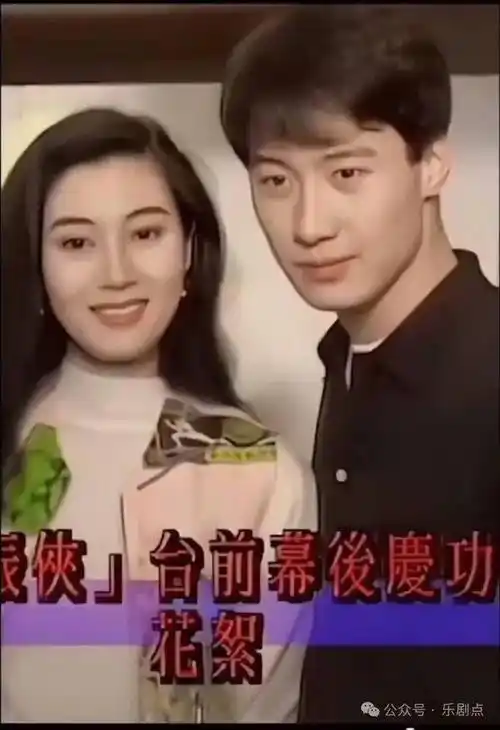 时隔31年黎明拍戏的皮衣保存至今仍合身_洪欣_李嘉欣_原振侠