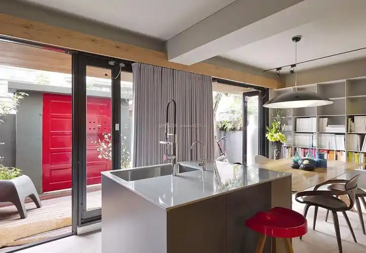 自建别墅开放式厨房餐厅隔断效果图