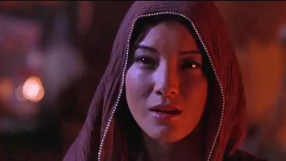 蝎子王:女巫师怕生灵涂炭,独自回到曼能身边,希望能阻止浩劫-影视综