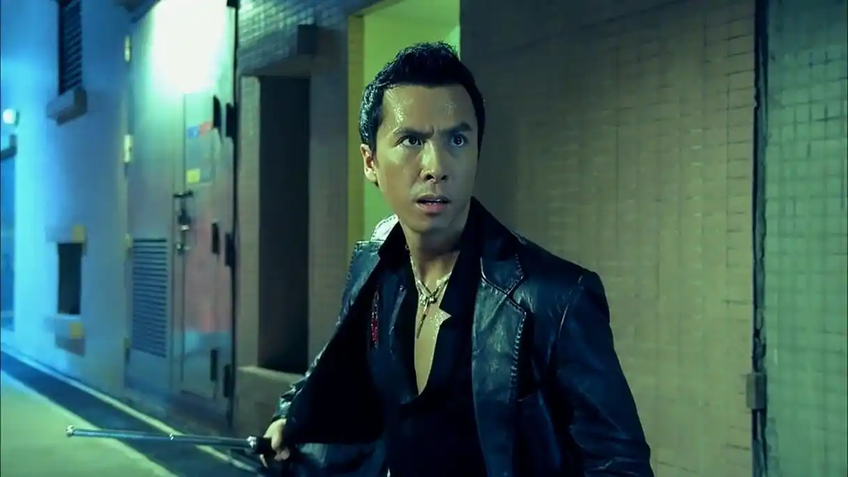 甩棍vs小刀论杀破狼中甄子丹与吴京的械斗