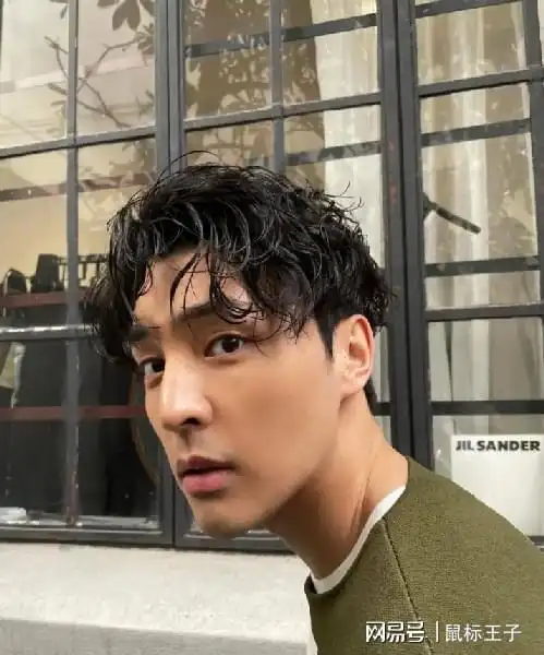 女生最反感的男生发型男生却自以为很帅怪不得异性缘差