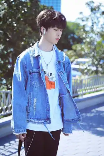 主题:fcc私服总结贴,弟弟真的很会穿了(禁黑)[67]收藏该帖已收藏