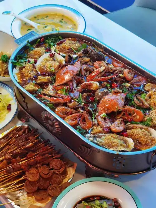 本地人扎堆的海鲜大排档60人均60扶墙出