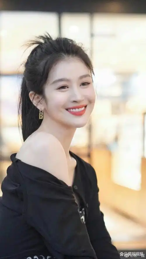 林一霆:和宋轶是大学同学,出道13年没火,《罚罪》演黄景瑜女友