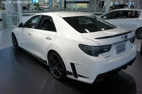 日本实拍新一代锐志markx