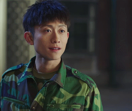 张一山gif秋水gif春风十里不如你gif帅哥gif