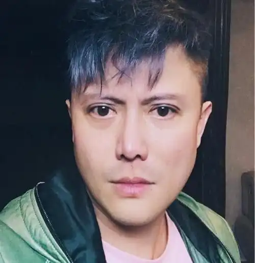 当年《第八号当铺》收视火爆,金沛辰的人气也在两岸三地爆棚,不过之后