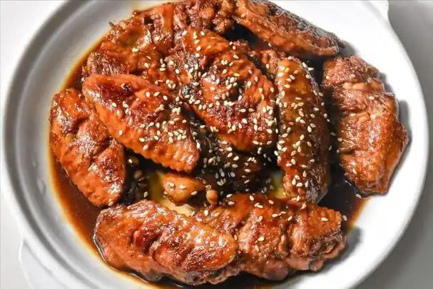 做可乐鸡翅有技巧这2个步骤不能少出锅色泽红亮软烂脱骨