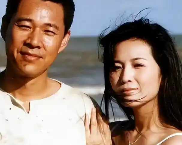 女舞蹈家霍凡嫁给张丰毅结婚28年没有孩子却依旧非常幸福