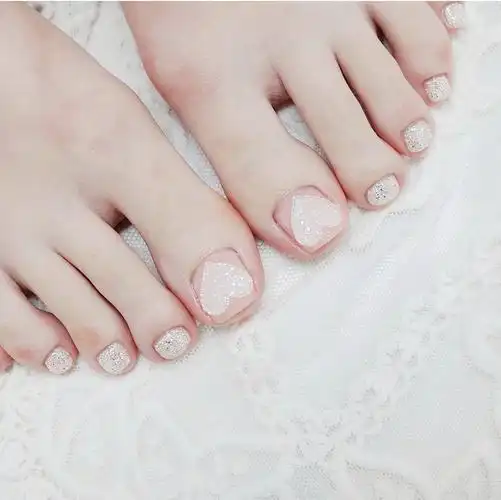 美甲脚图片2021新款式图片夏日脚部美甲合集