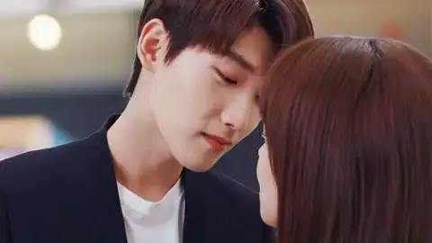 邢昭林胡冰卿电梯吻这段,可谓又甜又搞笑,吃瓜群众围观!