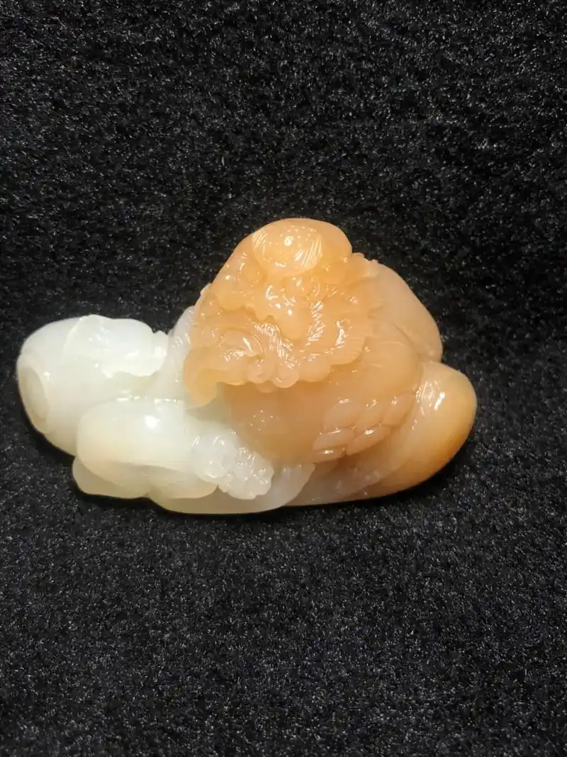 新疆和田玉 且末糖:钟馗伏魔 钟馗醉酒.#纯手工雕刻 #玉雕 - 抖音