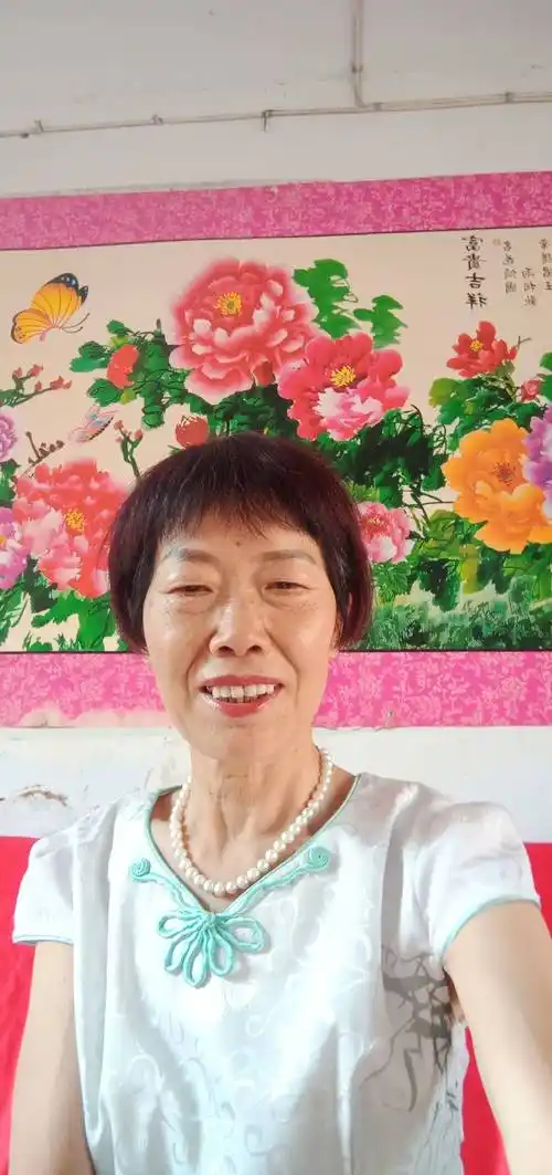 57岁离异女征婚照片(id:5207001)_河南郑州征婚交友_我主良缘网