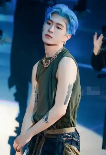 范丞丞原来有这么多纹身!粉丝给出解释