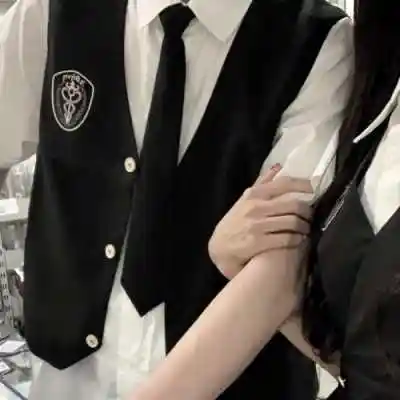 一对两张双人恋人不露脸头像,情侣头像图片-回车桌面