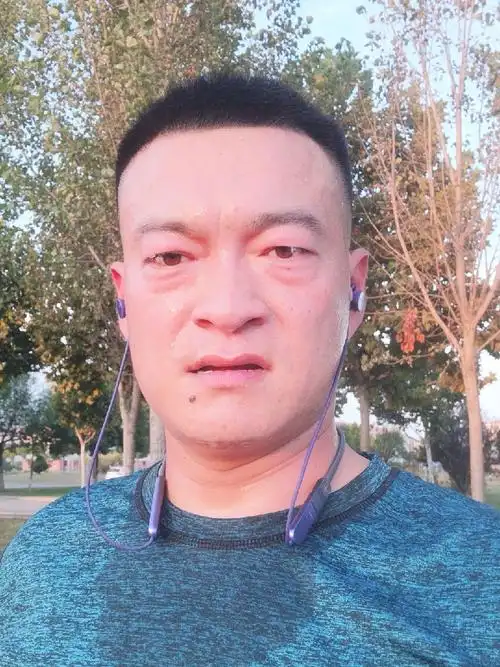 好久没有锻炼了,又成为油腻大叔了