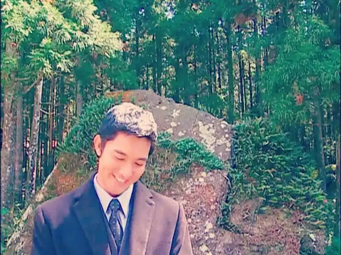 《绿光森林》威廉王子 也许我们从此不再相遇,永远记得你微笑的眼睛.