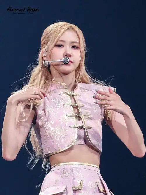 朴彩英演唱会饭拍生图##朴彩英hardtolove舞台