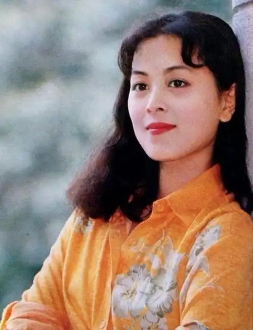 中国80年代电影女演员,有一种原生态的自然美