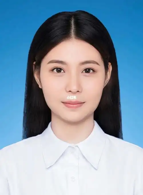 普普通通换一张大众证件照白衬衫蓝底