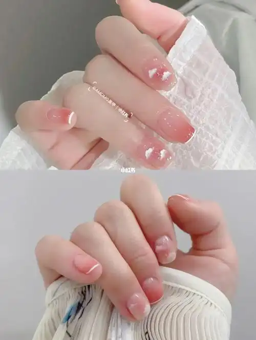 温柔干净的美甲不踩雷