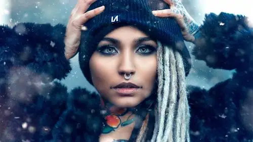 女孩,化妆,帽子,纹身,下雪 壁纸