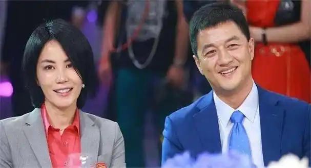 10年后,回看李亚鹏现任妻子海哈金喜,才懂她和王菲谁更"精明"