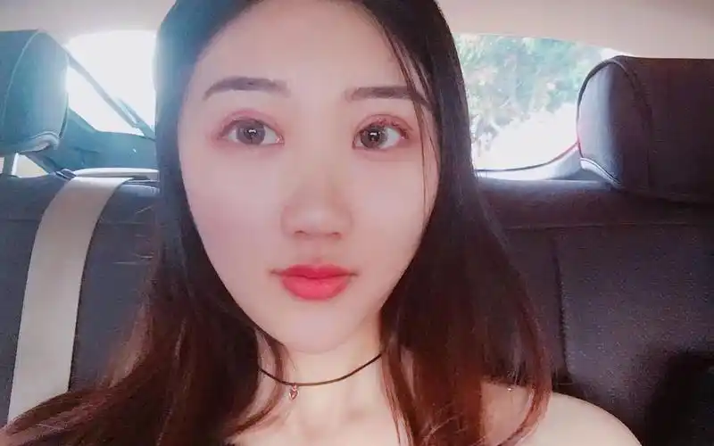 大三女学生暑假日常记录