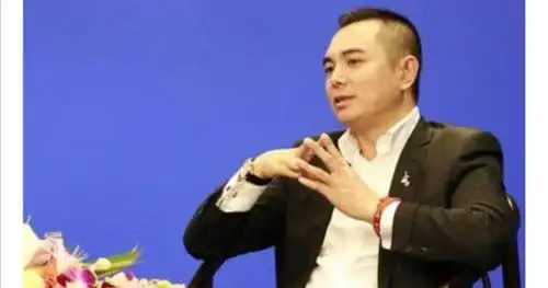 珠宝大亨李厚霖,狠心抛弃秦海璐后闪婚李湘,为何会皈依佛门