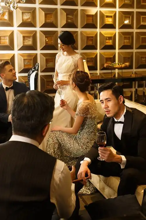 商务人士聚会图片下载