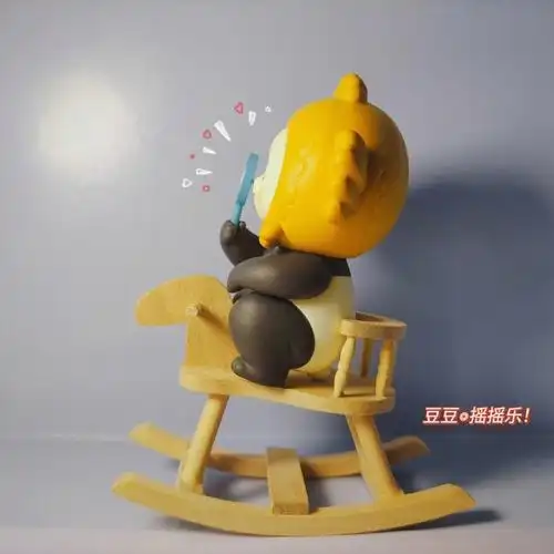 豆豆骑木马摇摇乐