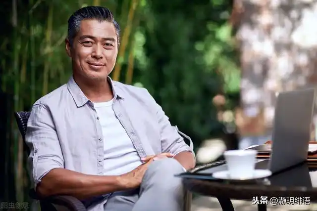 50岁后为情人抛弃家庭的男人,生活总会让他们得到教训