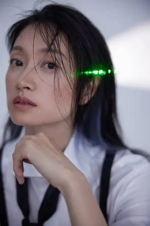 沈佳妮给一个未出生孩子的信官宣一人分饰多角诠释生命课题