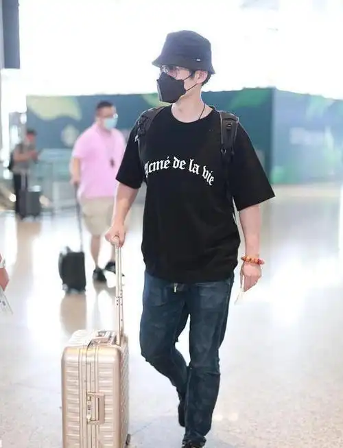 同样是帅哥,把严宽杨洋和《封神》180天团一比,差距就出来了