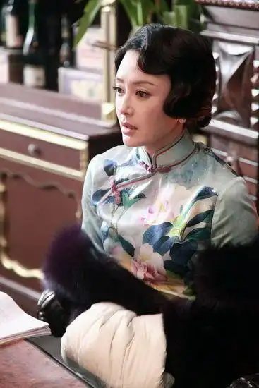 《滚滚红尘》曝超长片花 秦岚郑嘉颖"一吻定情"