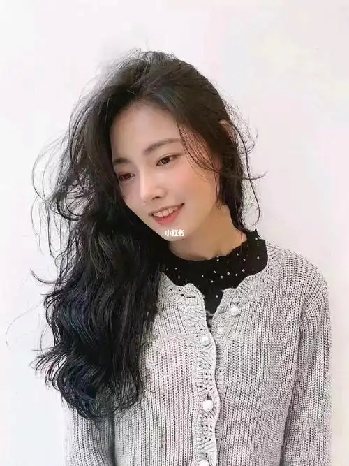 被问爆了的发型头发多自然卷适合的烫发