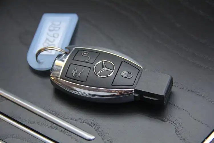 【奔驰c级2015款c 200 l 运动型钥匙汽车图片-汽车图片大全】-易车