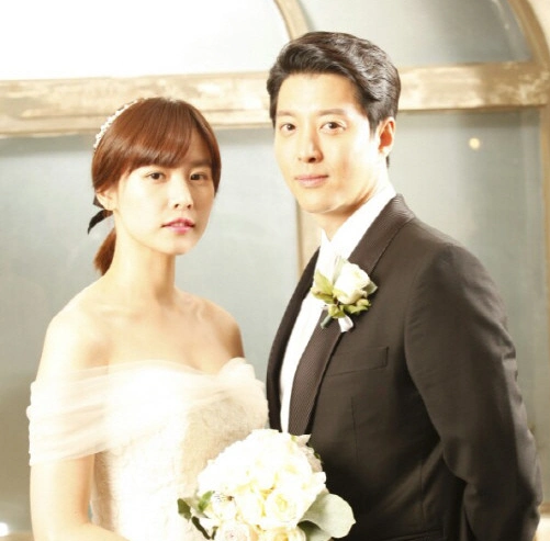 李东健赵胤熙结婚 8月办婚礼公开宝宝胎名叫做小【包子】