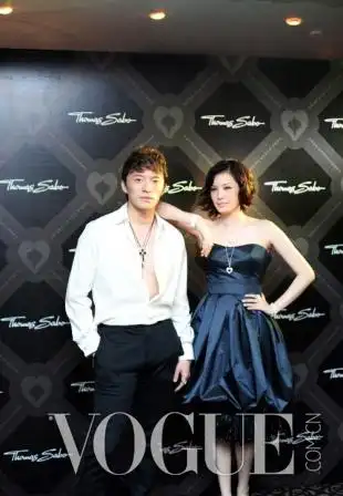 谢晖佟晨洁夫妇携手爱的历险thomassabo2010全新秋冬sterlingsilver