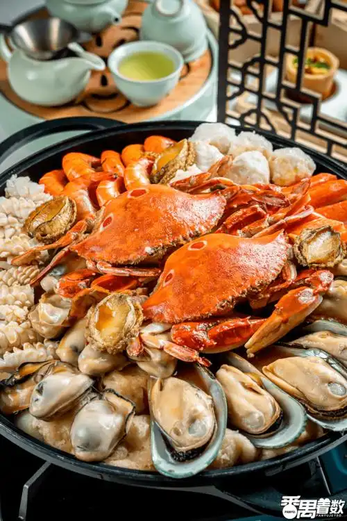 新年【海鲜盘菜】,满满10种山珍,吃遍鲍鱼,生蚝,青口!_食材