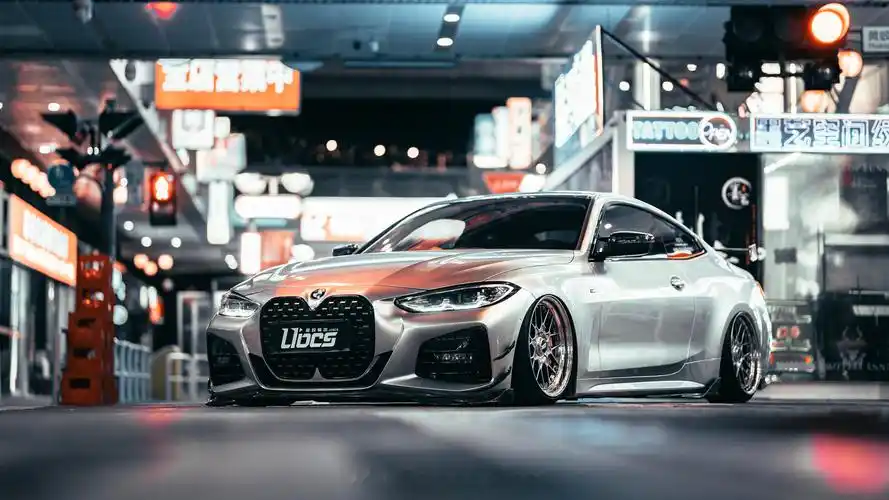 带尾翼的宝马才有美感灵魂#汽车视觉##随手拍#宝马#宝马4系